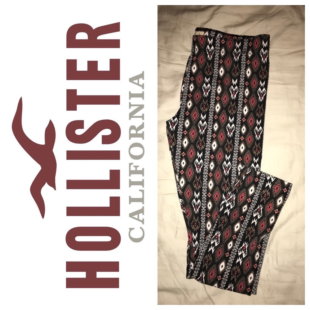 NWOT Hollister leggings Size Large.